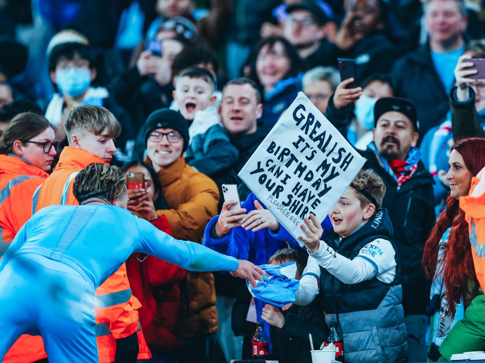 他的表现不 他的表现不